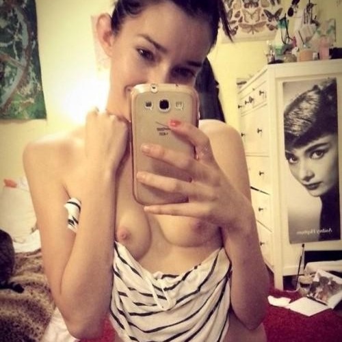 latin teen selfie whatsapp 2