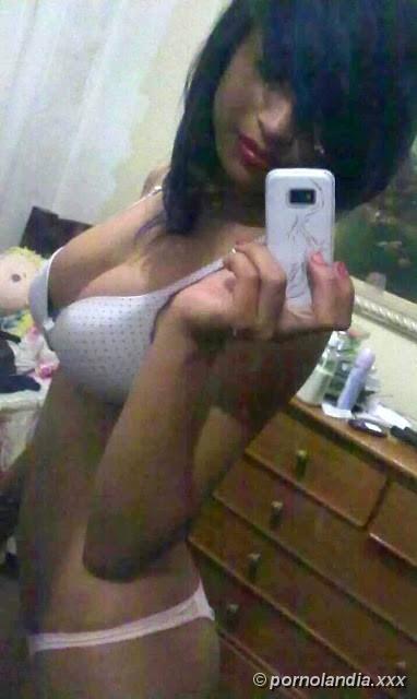 Fã da Cantora Tati Zaqui Tirou Fotos Pelada No Espelho - Foto 13238