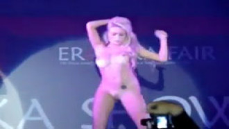 Jack kirteen strip tease na erotika fair