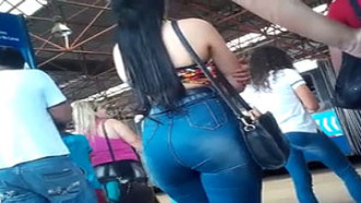 bunda mais gostosa flagrada na rua