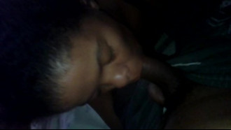Noelia safada chupando pau